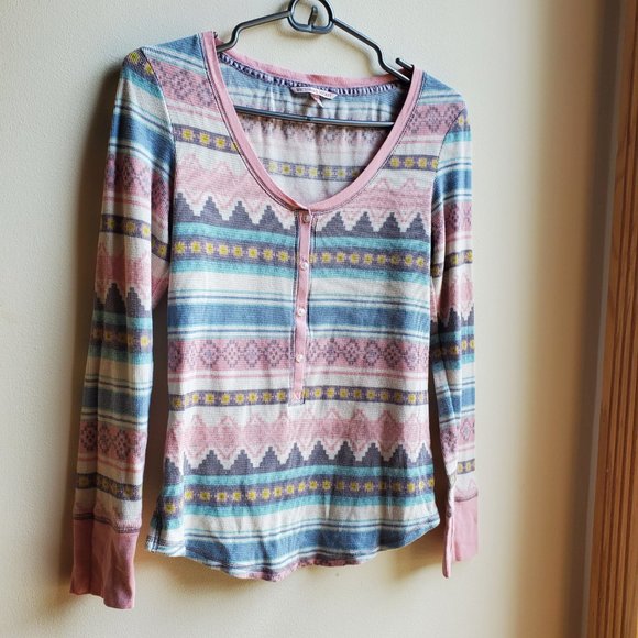 Victoria's Secret Pink/Blue Aztec Print Pajama Shirt Size Small - Picture 5 of 16